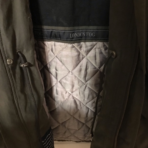 London Fog Hunter Green trench coat, size Medium - Picture 7 of 12